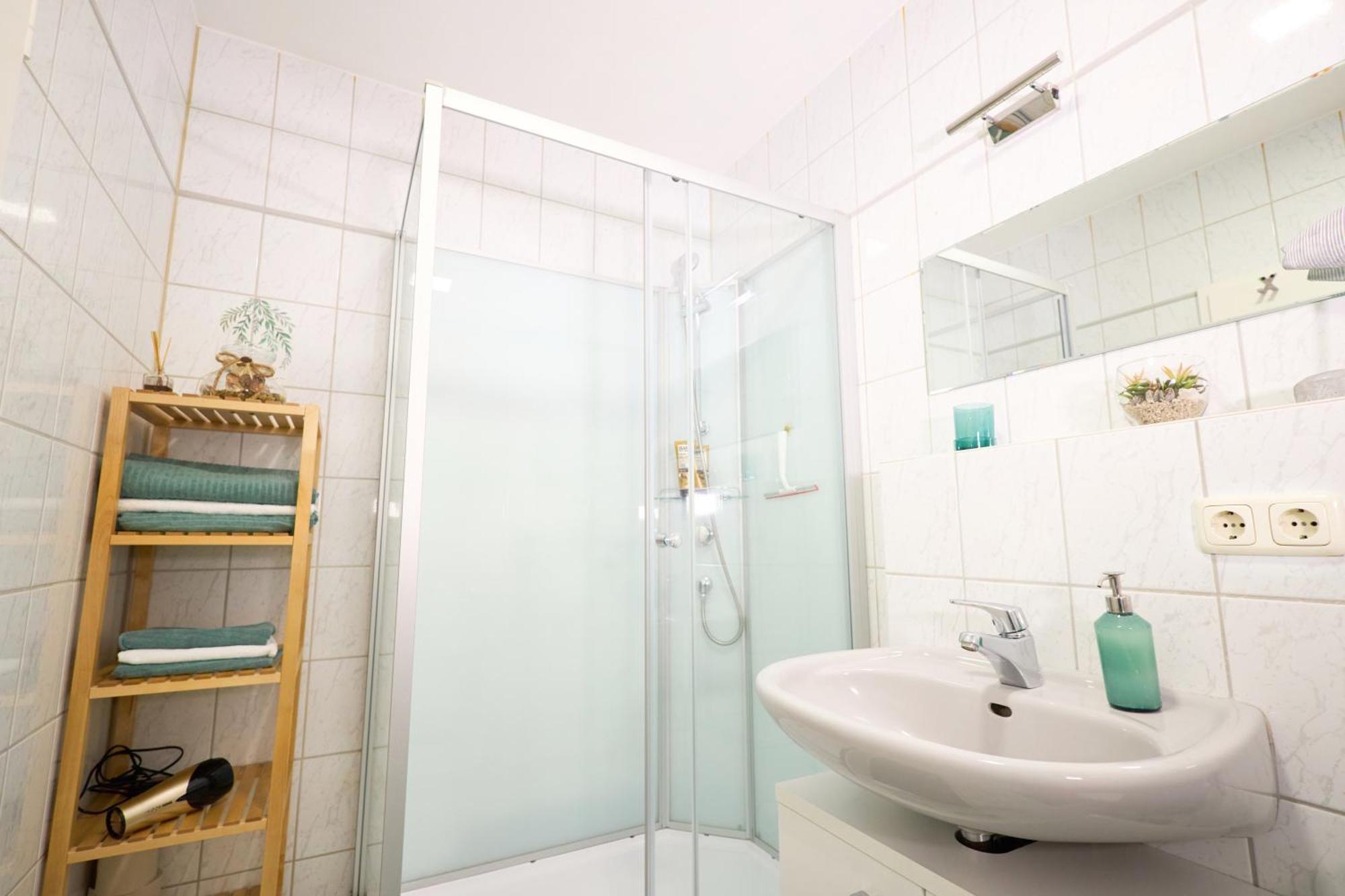 Gemuetliche 2Zi. Wohnung Зелингенщад Екстериор снимка