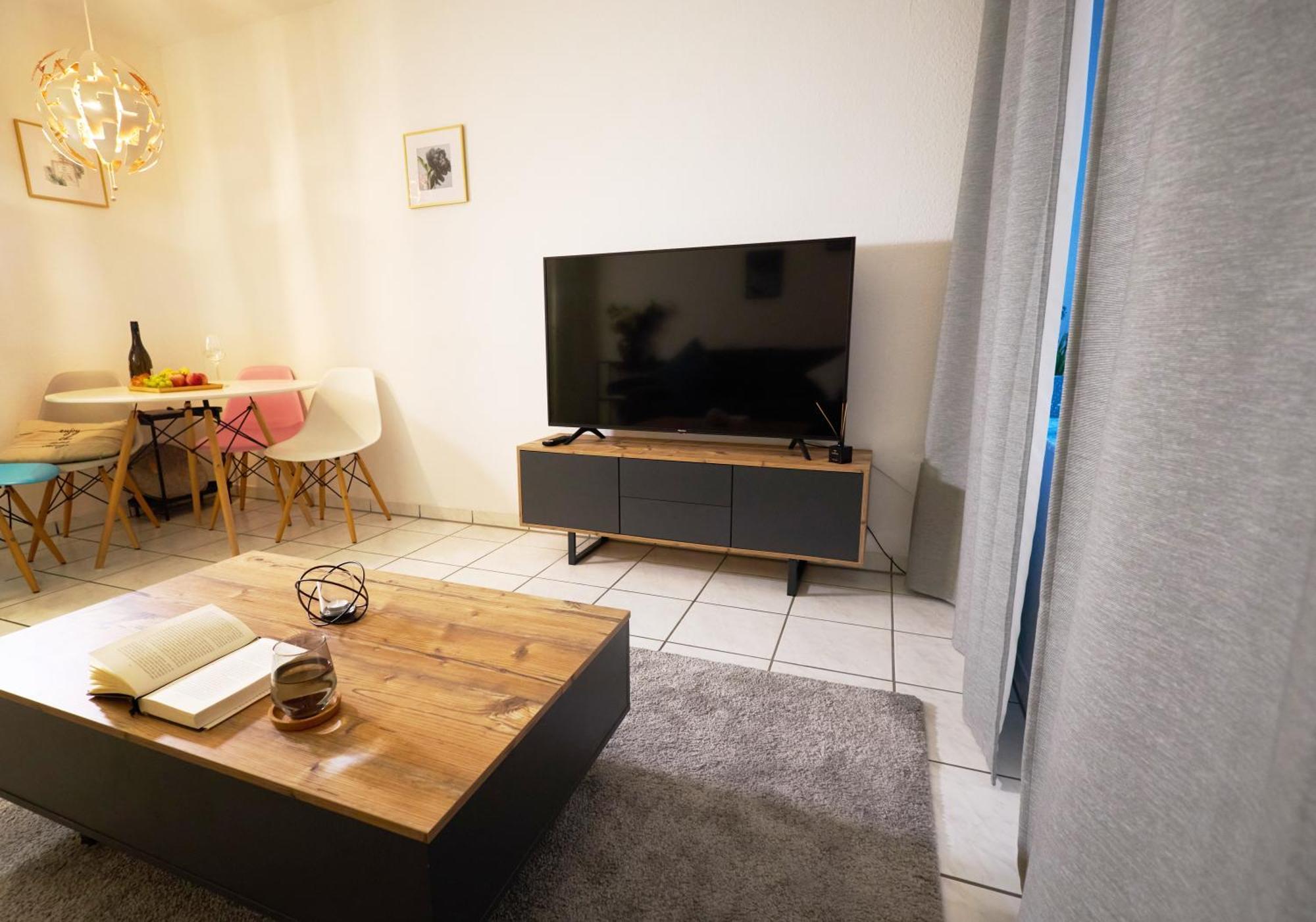 Gemuetliche 2Zi. Wohnung Зелингенщад Екстериор снимка
